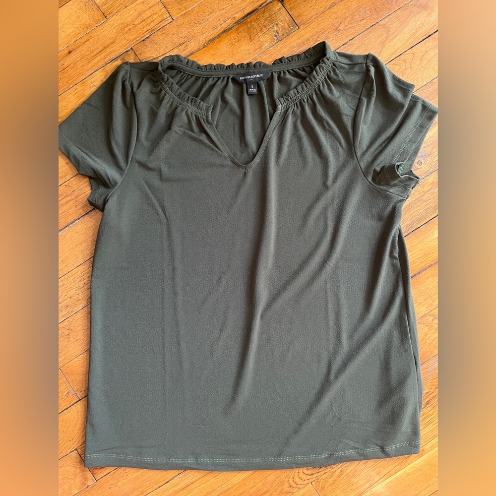 Banana Republic business casual top